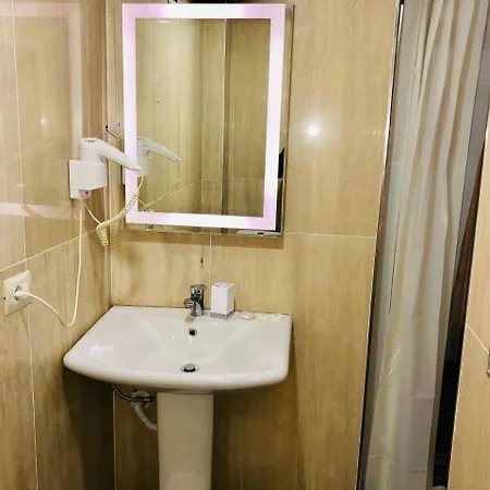 Otel Ada 3*