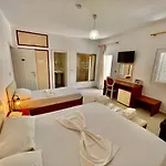 Ada Hotel 3*