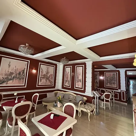 Ada 3* Tirana